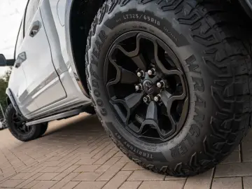RAM 5 7 Hemi LIMITED BRC GAS  LED VOLL