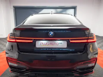2021 BMW 740 xDrive M Sport B&W Panoramic
