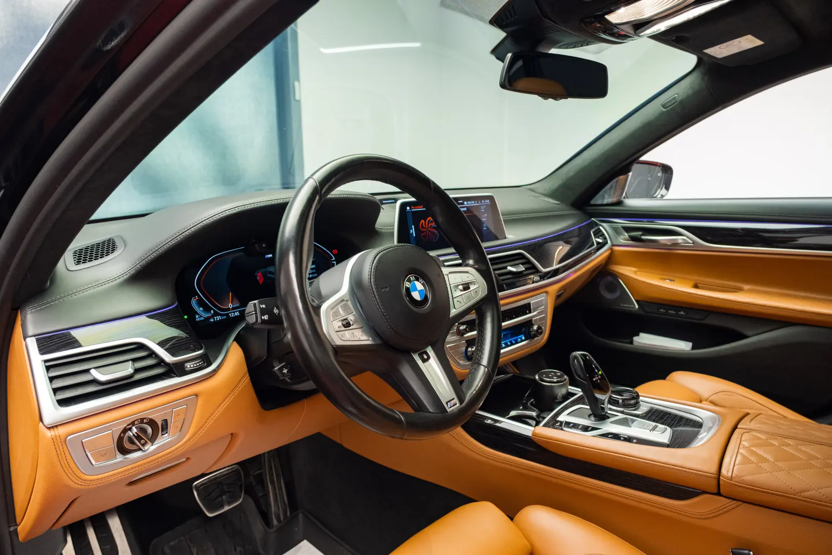 2021 BMW 740 xDrive M Sport B&W Panoramic