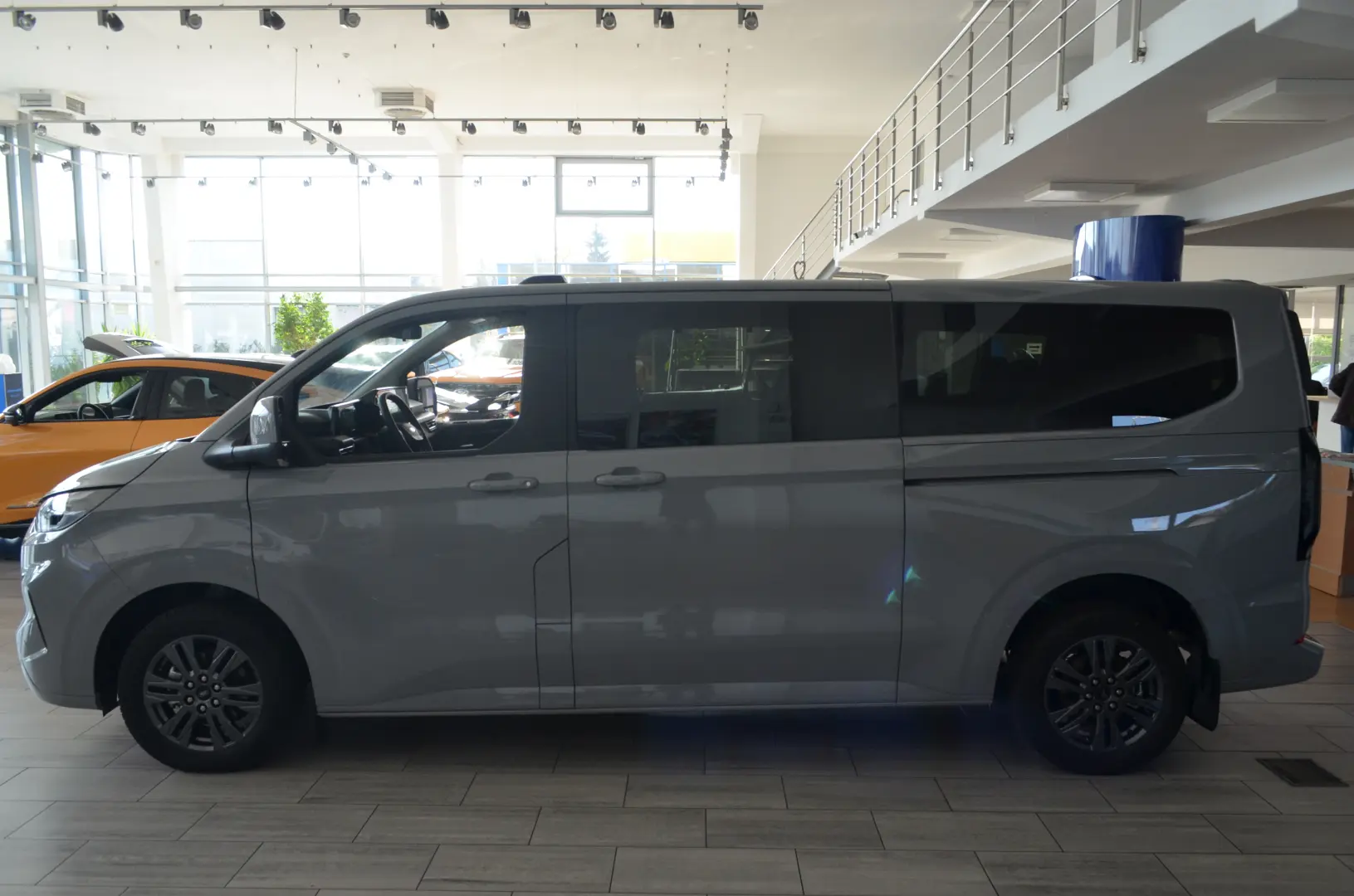 Ford Noul Tourneo Custom Bus 320L L2H1 Titanium