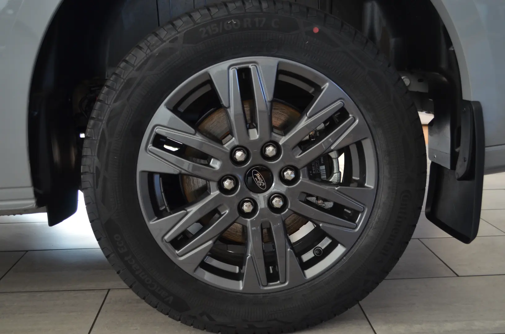 Ford Noul Tourneo Custom Bus 320L L2H1 Titanium