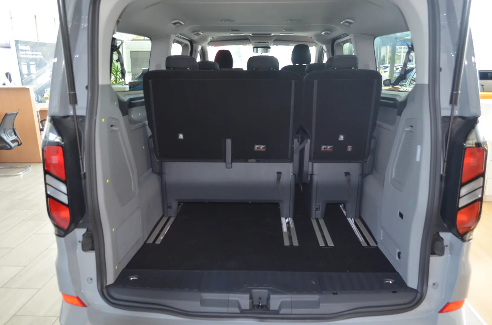 Ford Noul Tourneo Custom Bus 320L L2H1 Titanium