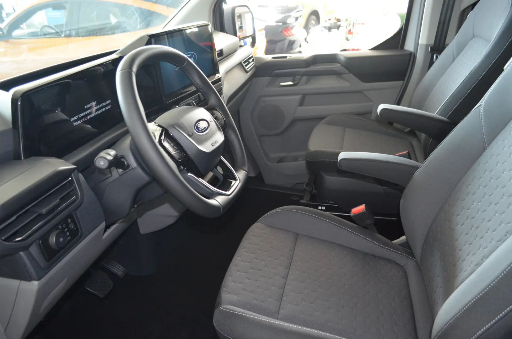 Ford Noul Tourneo Custom Bus 320L L2H1 Titanium