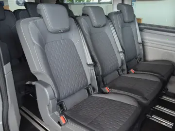 Ford Noul Tourneo Custom Bus 320L L2H1 Titanium