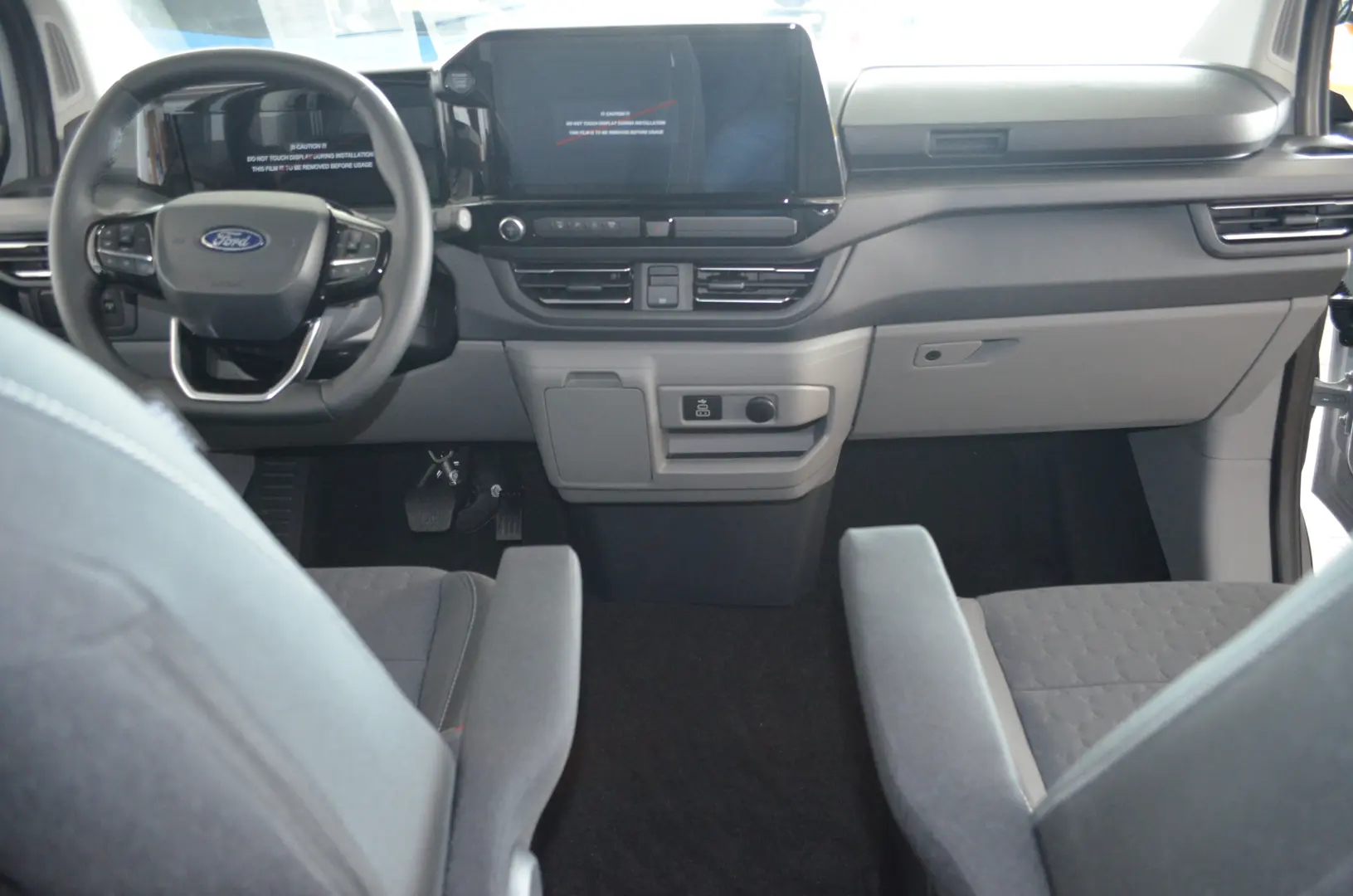 Ford Noul Tourneo Custom Bus 320L L2H1 Titanium