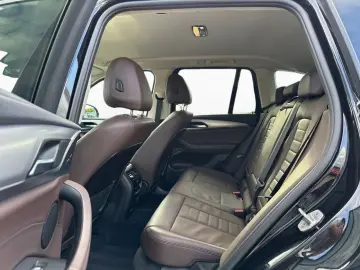 X3 xDrive 30e Luxury Line LC  HIFI DAB adLED 19