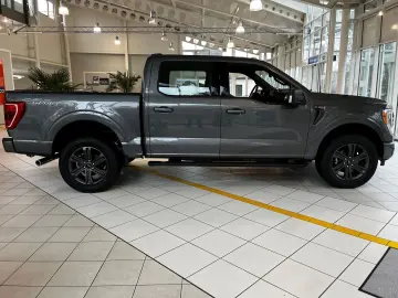 F 150 XLT SuperCrew ACC PDC KeyFree NAV LED AHK