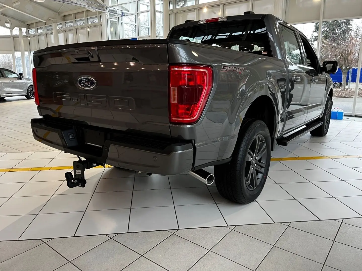 F 150 XLT SuperCrew ACC PDC KeyFree NAV LED AHK