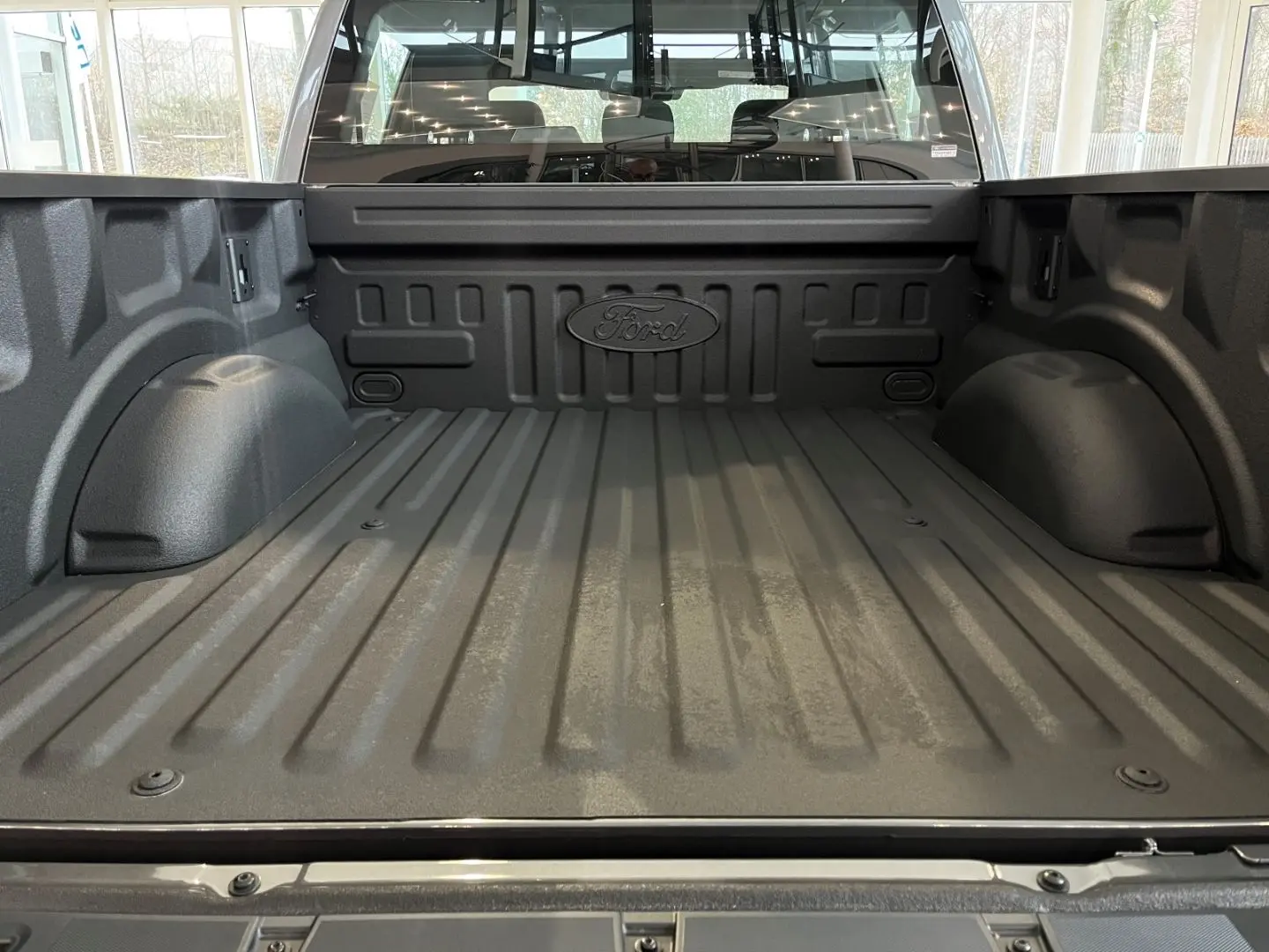 F 150 XLT SuperCrew ACC PDC KeyFree NAV LED AHK