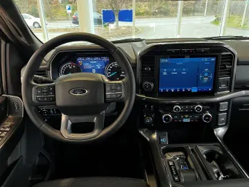 F 150 XLT SuperCrew ACC PDC KeyFree NAV LED AHK