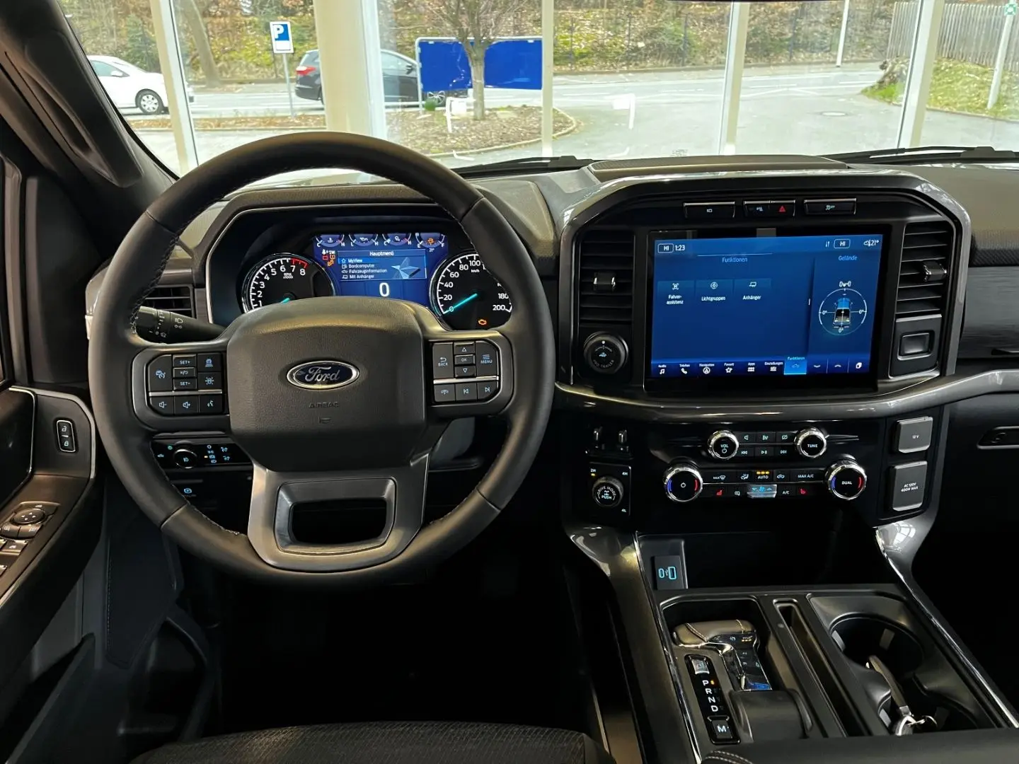 F 150 XLT SuperCrew ACC PDC KeyFree NAV LED AHK