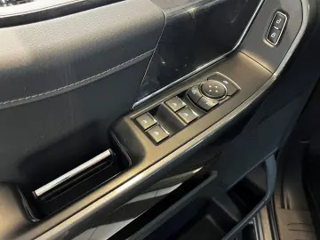 F 150 XLT SuperCrew ACC PDC KeyFree NAV LED AHK