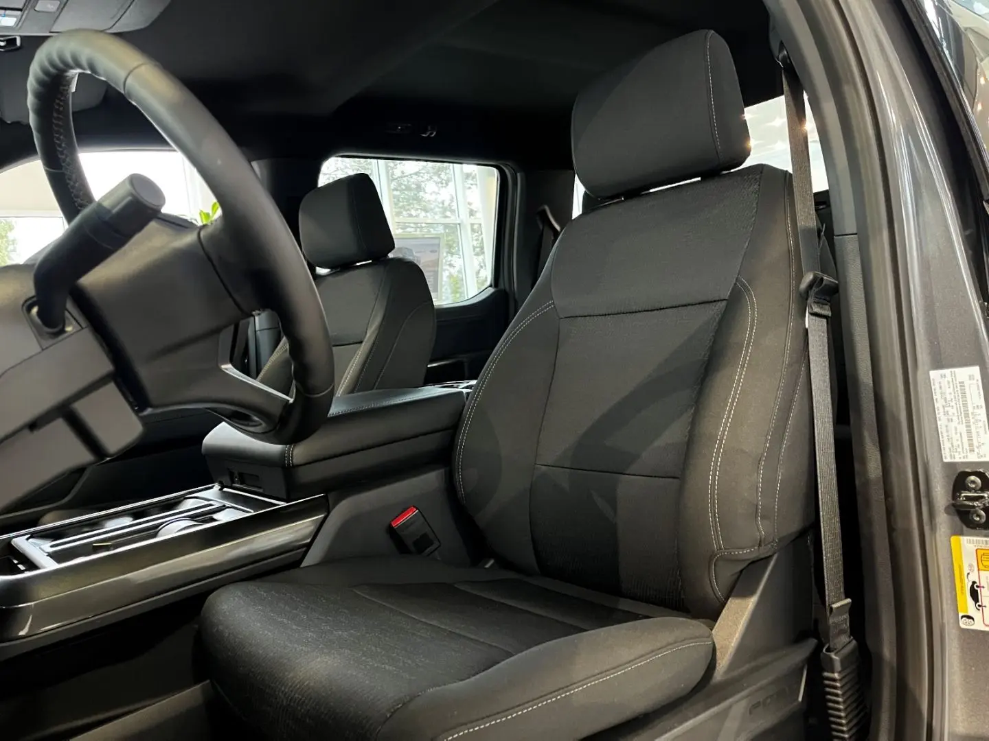 F 150 XLT SuperCrew ACC PDC KeyFree NAV LED AHK