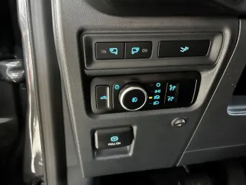 F 150 XLT SuperCrew ACC PDC KeyFree NAV LED AHK