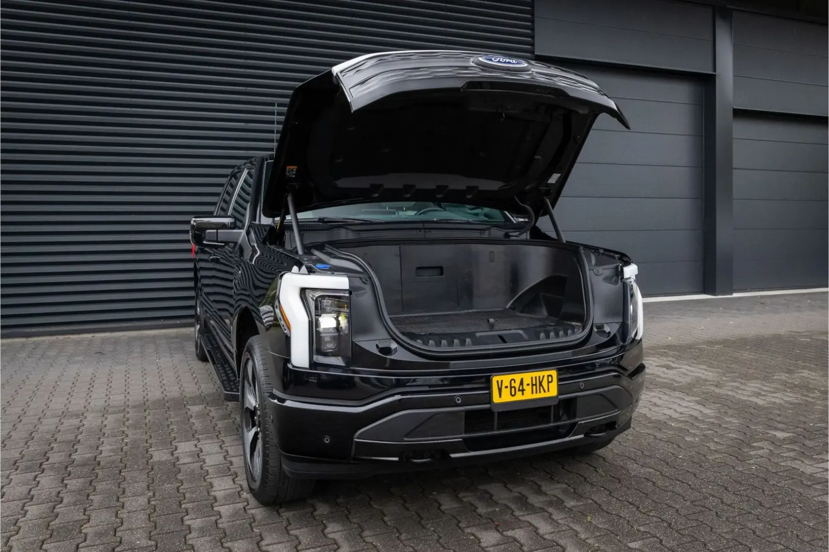 F 150 F-150 Lightning Platinum Extended Range