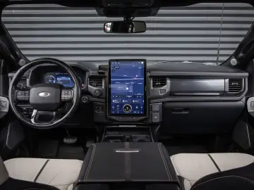 F 150 F-150 Lightning Platinum Extended Range