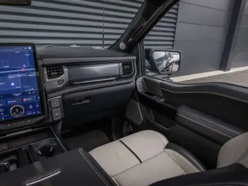 F 150 F-150 Lightning Platinum Extended Range