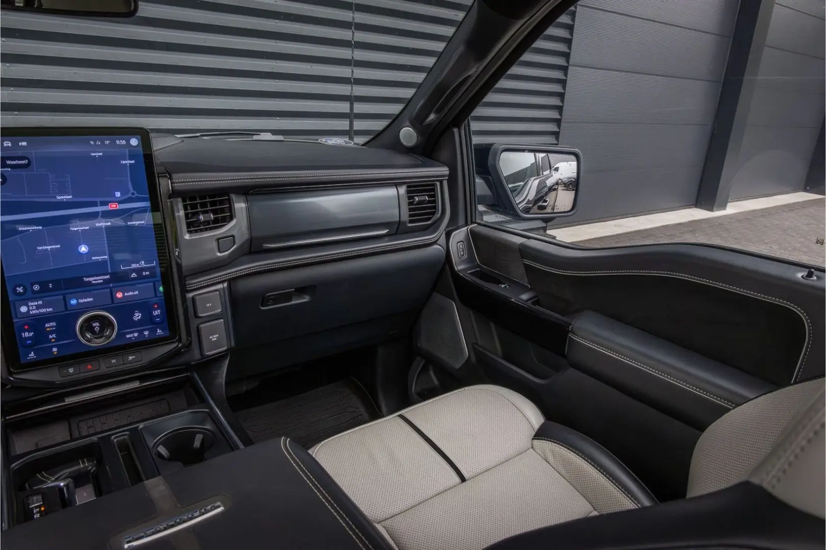 F 150 F-150 Lightning Platinum Extended Range