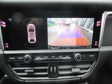 Macan GTS Luftfederung Panoramdach Park-Assisten