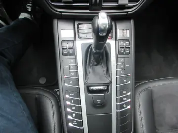 Macan GTS Luftfederung Panoramdach Park-Assisten