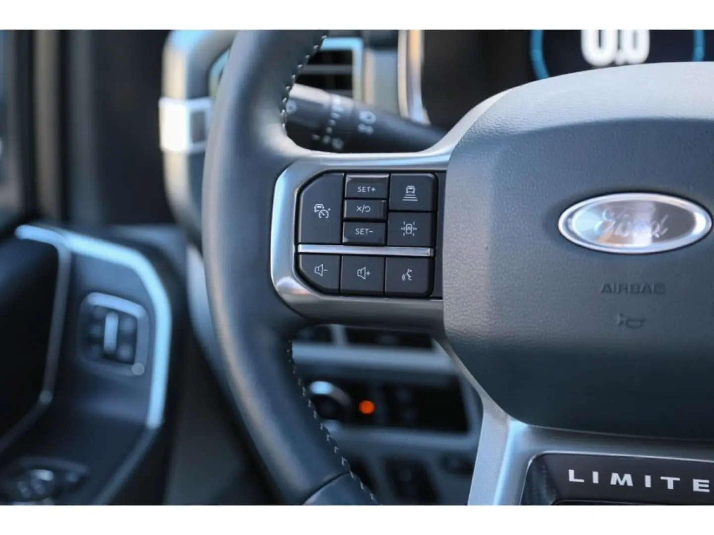 F 150 3.5 V6 FHEV Limited Aut. AHK Rollo Navi LE