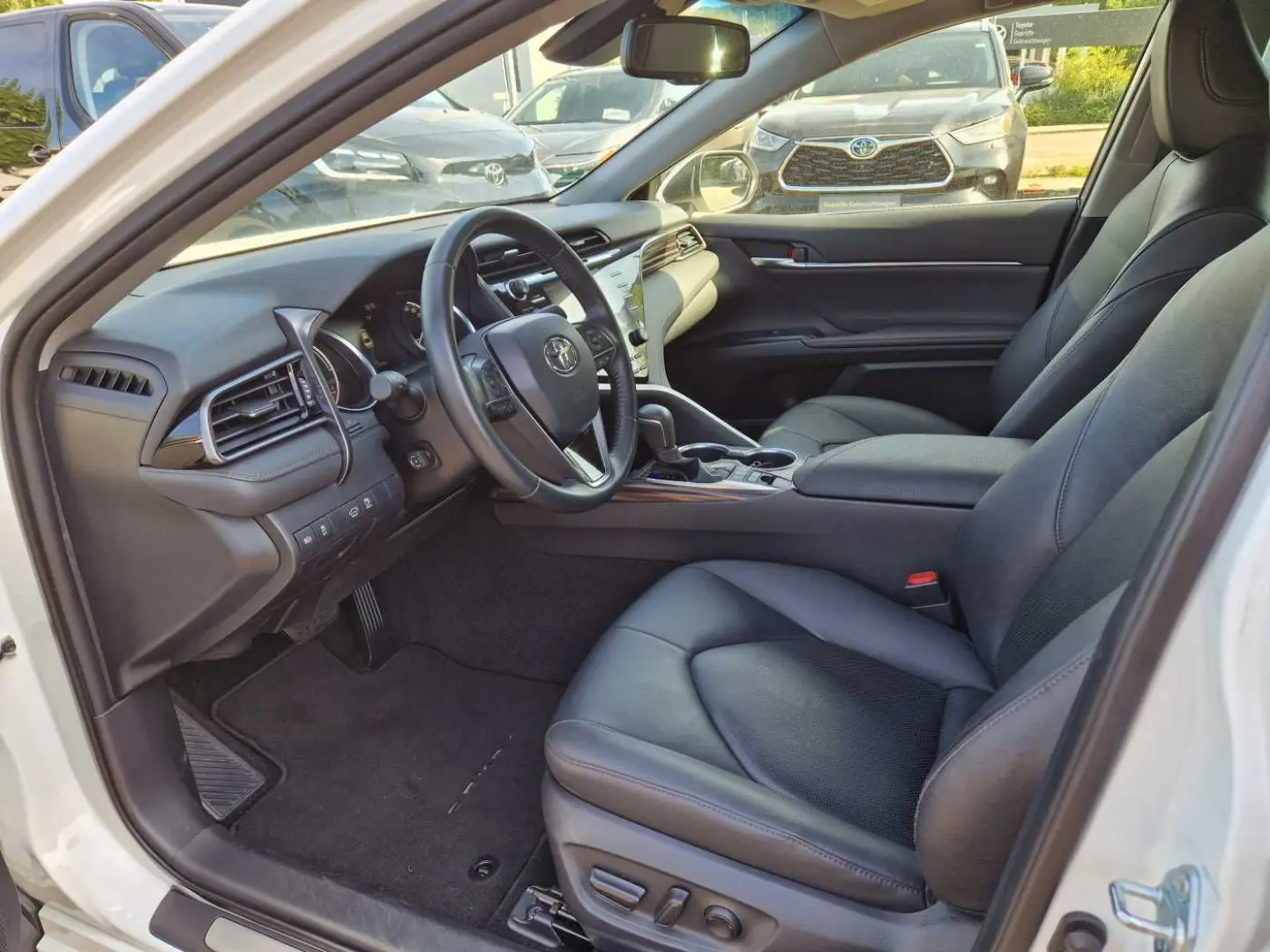 Camry Executive Leder Navi