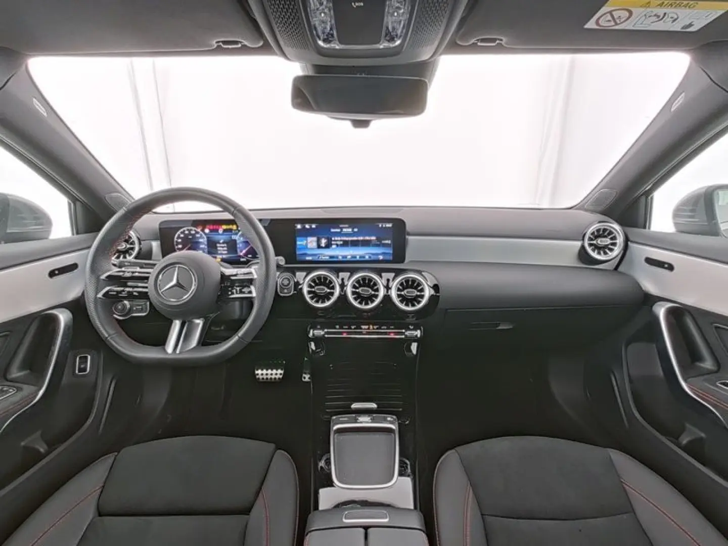 A180 Lim. AMG Line Winter-P Keyless AMbiente DAB