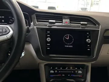 Tiguan 2.0 TDI Elegance DSG USB DAB LWS EPH SHZ