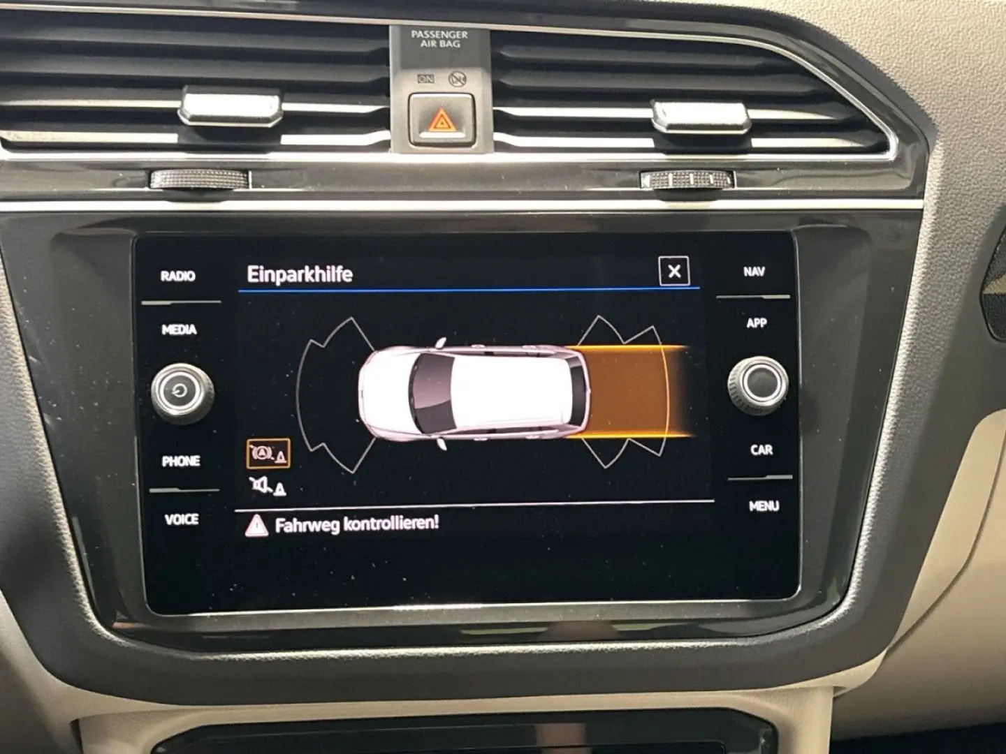 Tiguan 2.0 TDI Elegance DSG USB DAB LWS EPH SHZ