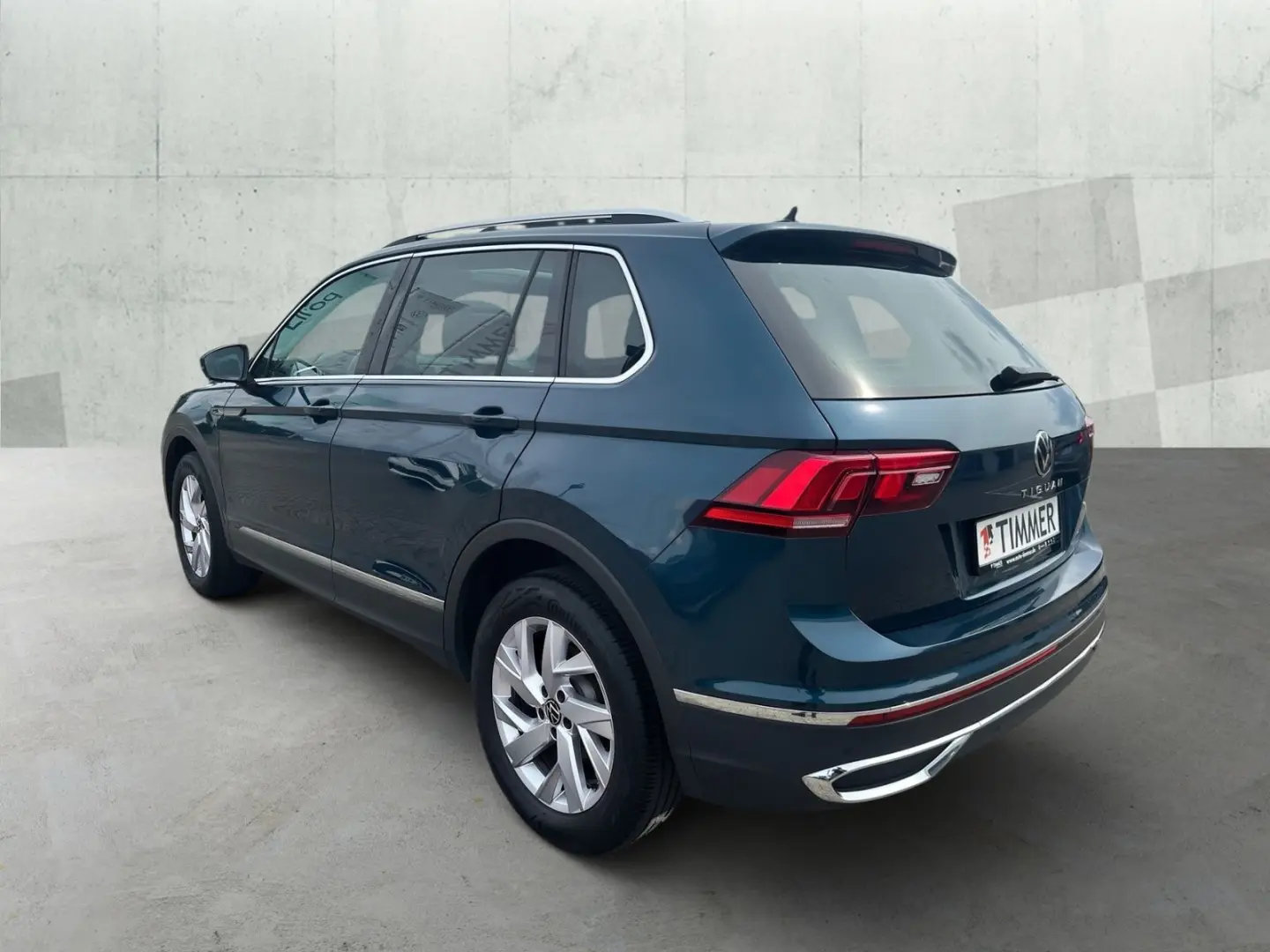 Tiguan 2.0 TDI DSG 4x4 ELEGANCE  IQ.LIGHT  PANO