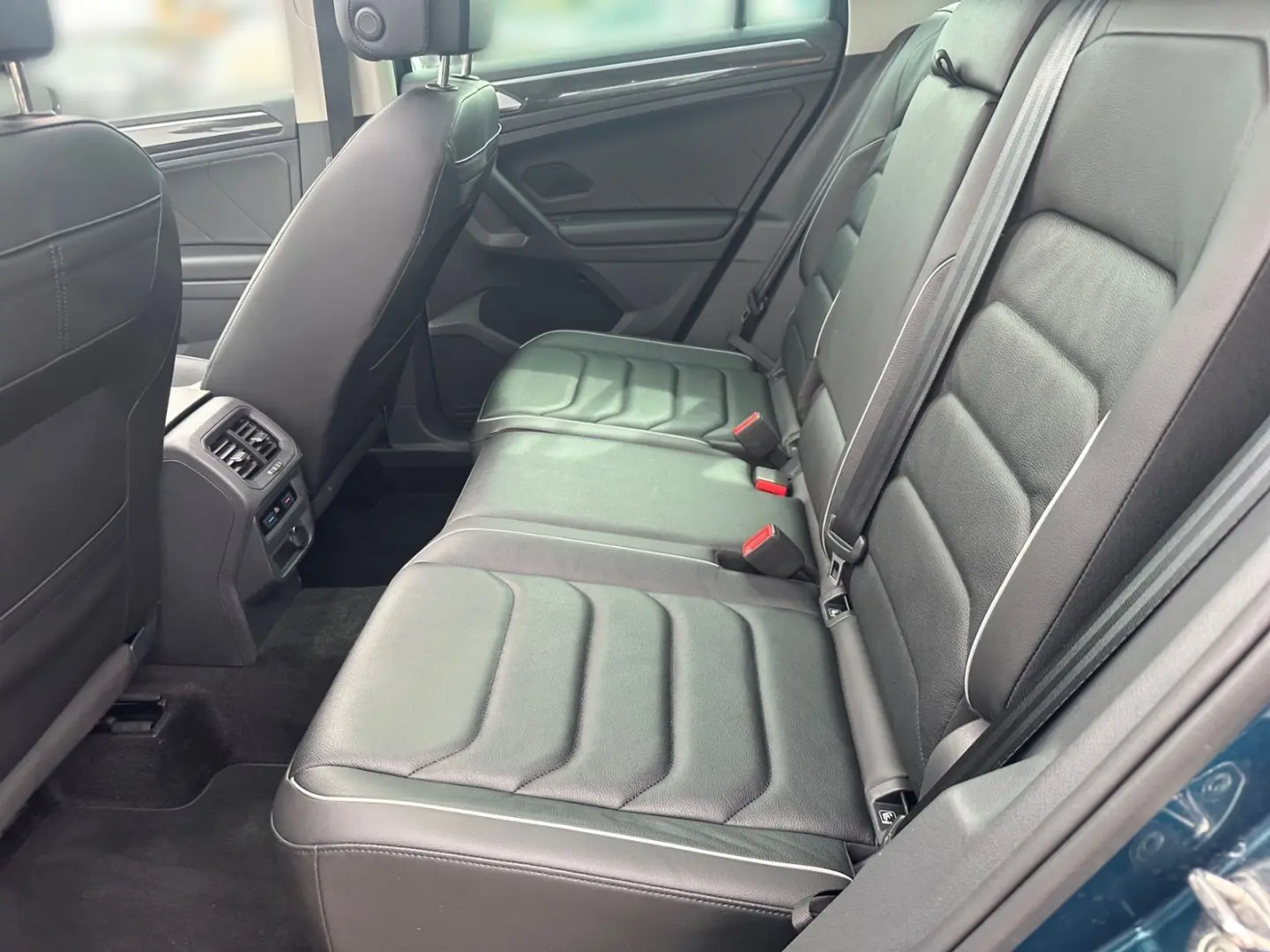 Tiguan 2.0 TDI DSG 4x4 ELEGANCE  IQ.LIGHT  PANO