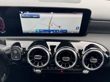 A 180 LIMO PROGRESSIVE SHZ LENKR.HZG LED KAMERA