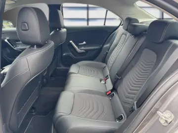 A 180 LIMO PROGRESSIVE SHZ LENKR.HZG LED KAMERA