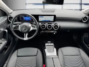 A 180 LIMO PROGRESSIVE SHZ LENKR.HZG LED KAMERA