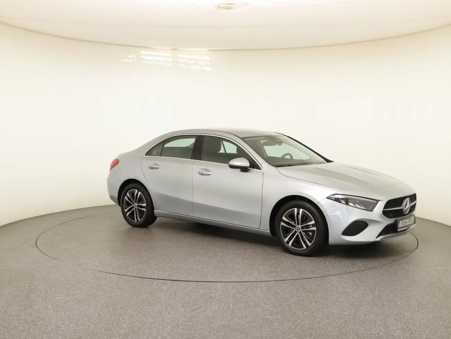 A 180 Limousine Progressive Advanc Led WiPa Kam