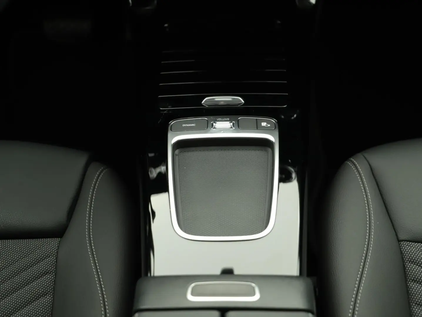 A 180 Limousine Progressive Advanc Led WiPa Kam