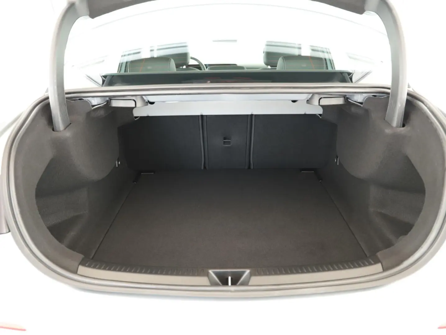 A 180 Limousine Progressive Advanc Led WiPa Kam