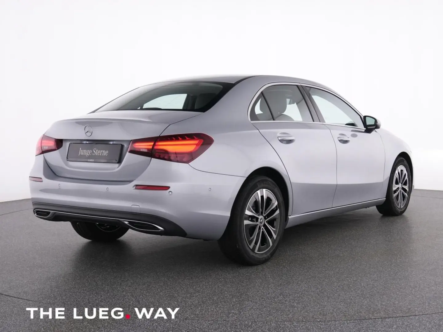 A 200 Lim Progressive NavPrem LED KeylG Totw RFK