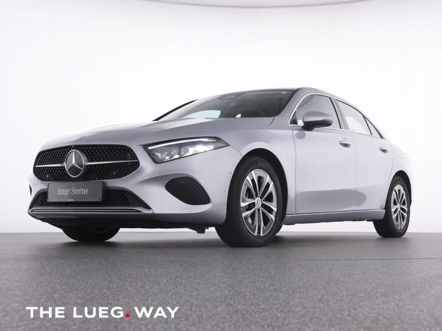 A 200 Lim Progressive NavPrem LED KeylG Totw RFK