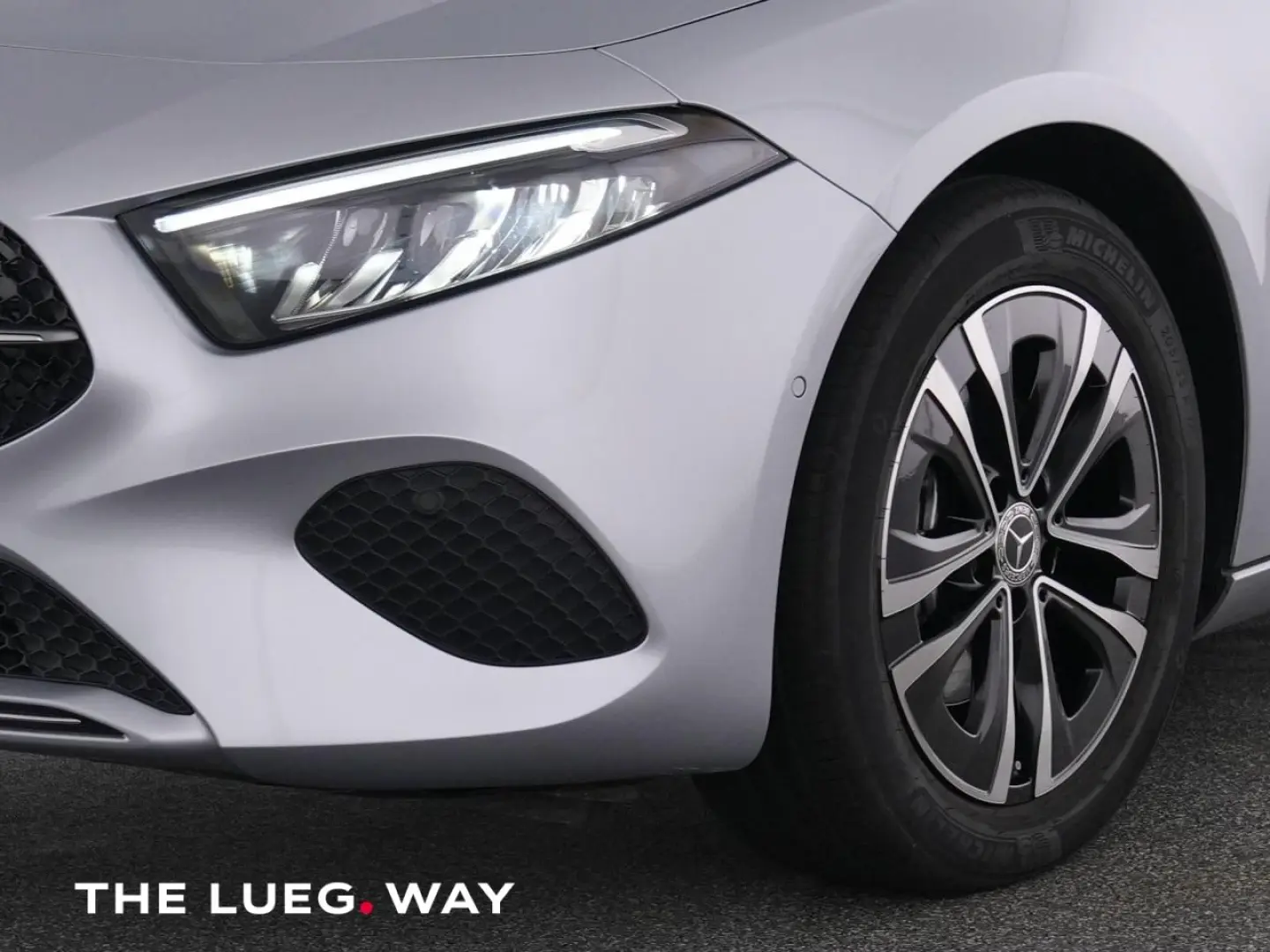 A 200 Lim Progressive NavPrem LED KeylG Totw RFK