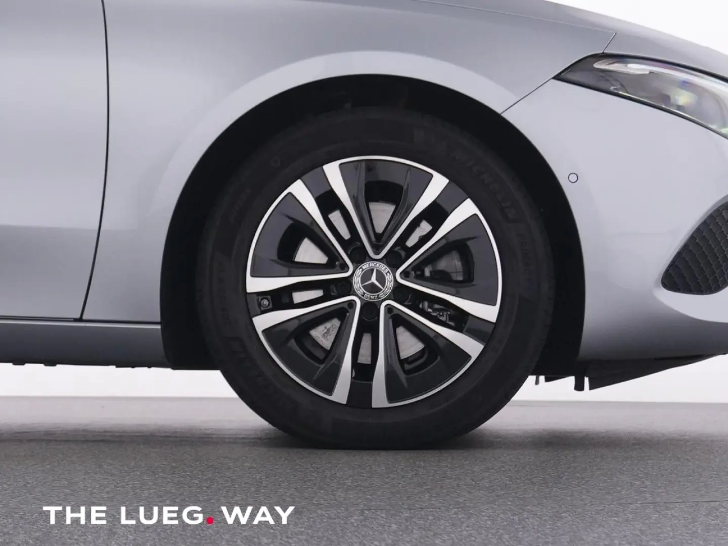 A 200 Lim Progressive NavPrem LED KeylG Totw RFK