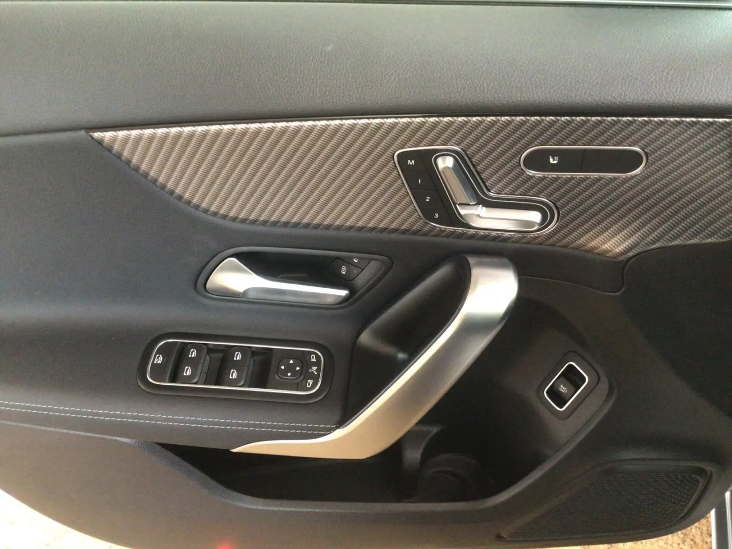 A 180 Limo Progressive Advanced AHK Pano BEAMLED