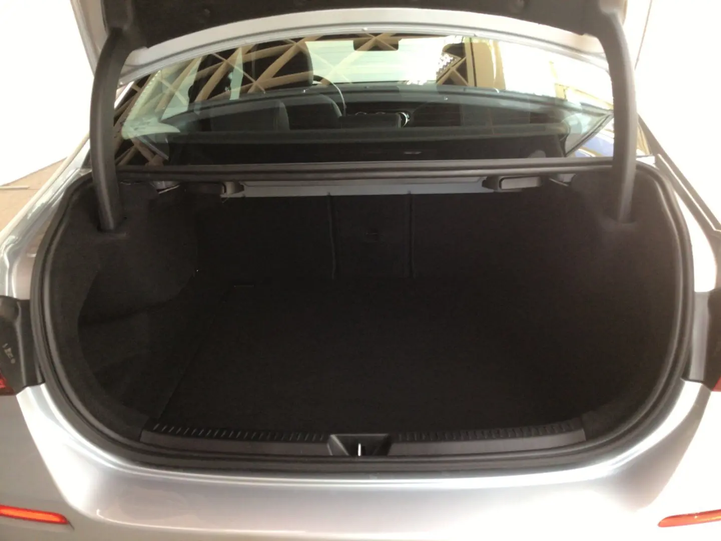 A 180 Limo Progressive Advanced AHK Pano BEAMLED