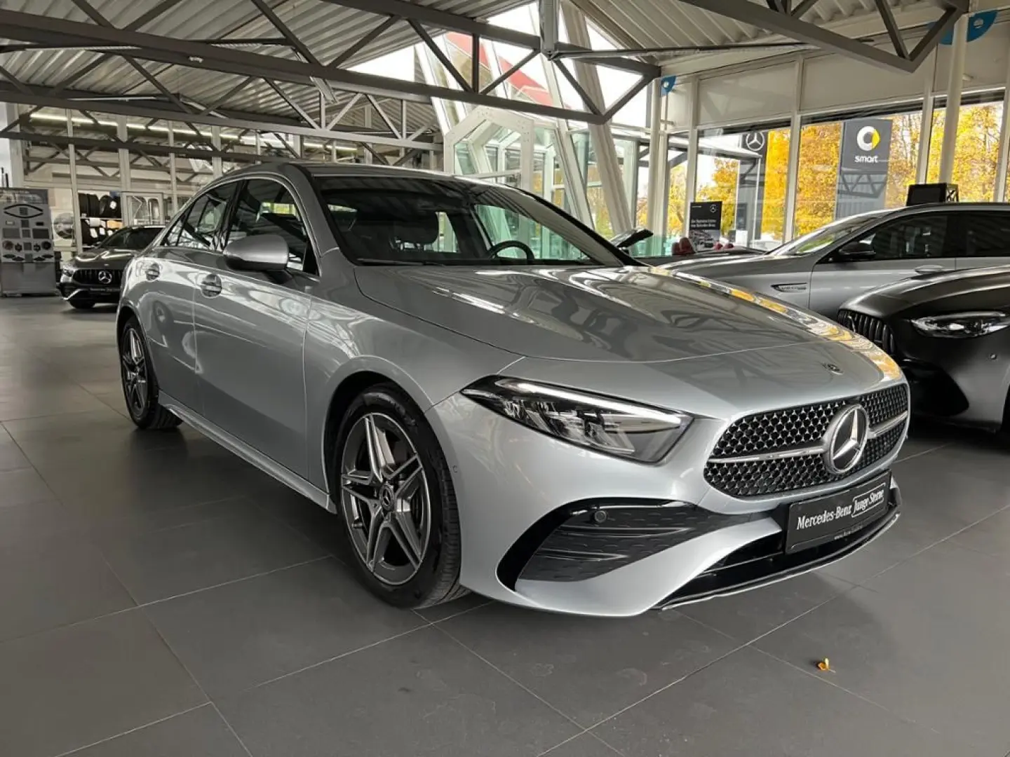 A 180 Limo AMG AdPlus KeyGO Ambiente MBUX Distro