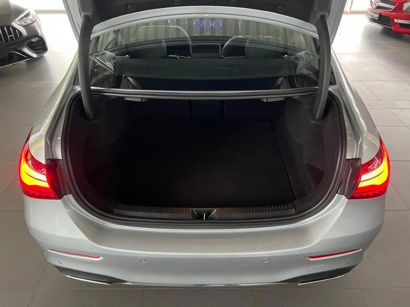 A 180 Limo AMG AdPlus KeyGO Ambiente MBUX Distro