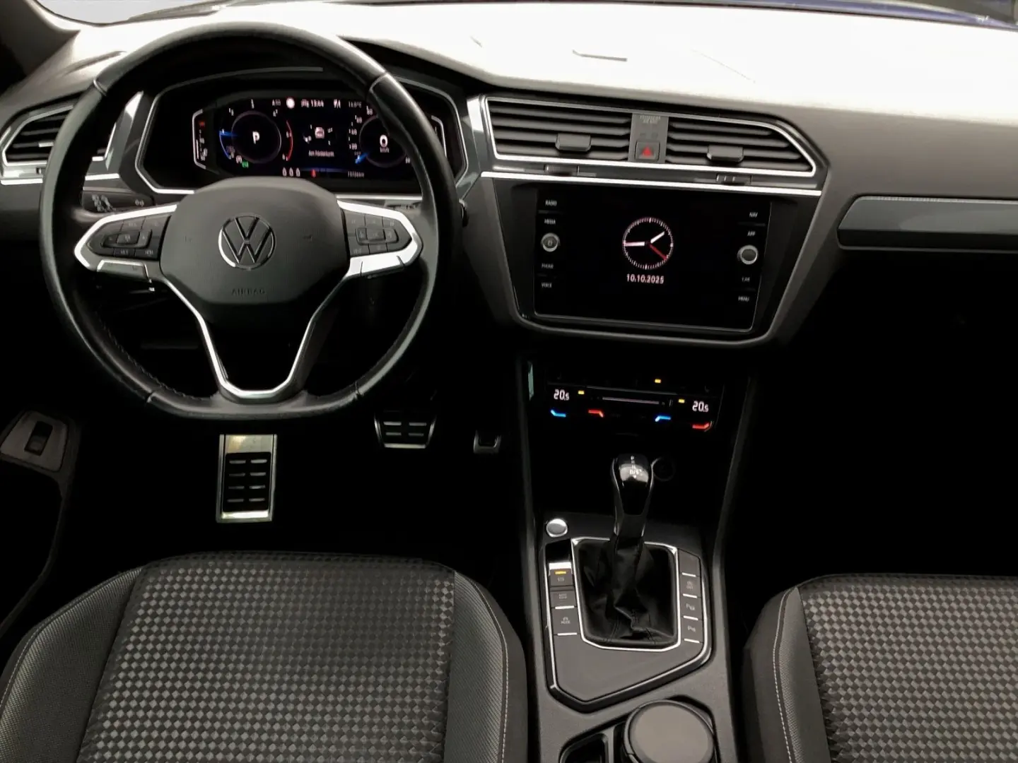 Tiguan 2.0 TDI DSG ACTIVE LM18 AHK MATRIX HEAD-U