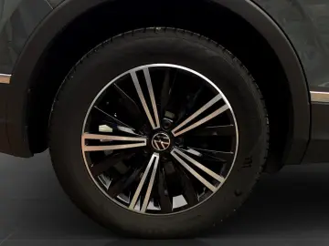 Tiguan 2.0 TDI DSG ACTIVE LM18 AHK MATRIX HEAD-U