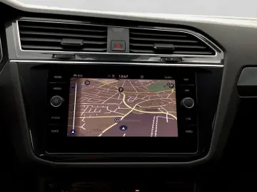 Tiguan 2.0 TDI DSG ACTIVE LM18 AHK MATRIX HEAD-U
