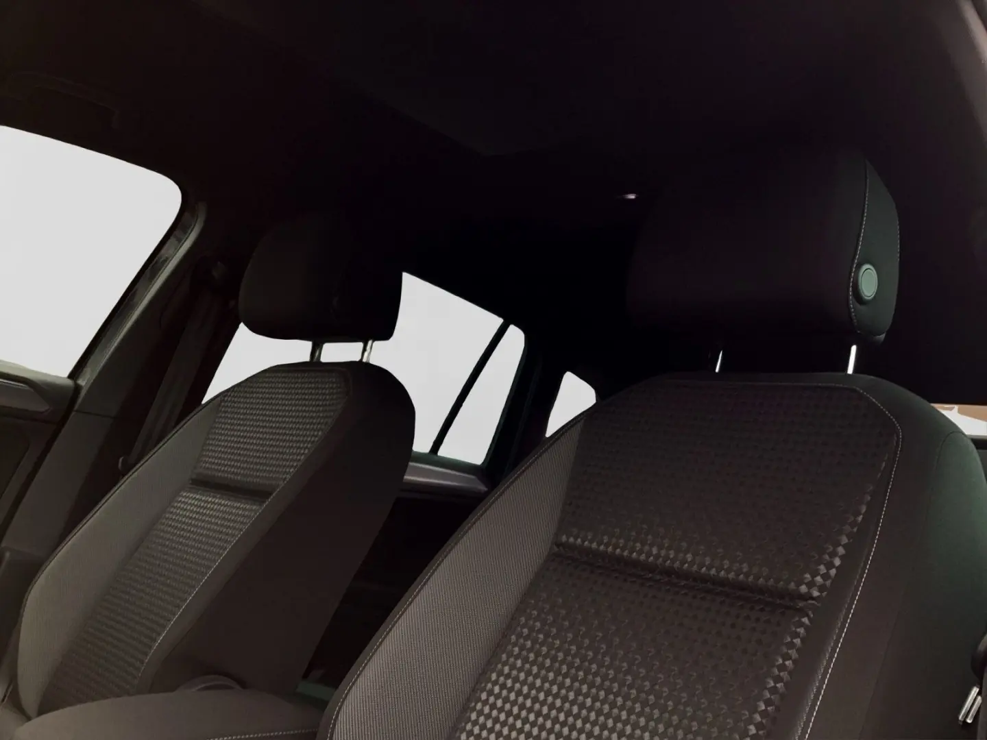 Tiguan 2.0 TDI DSG ACTIVE LM18 AHK MATRIX HEAD-U