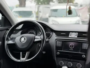 Skoda Octavia 1.6 TDI AMBITION